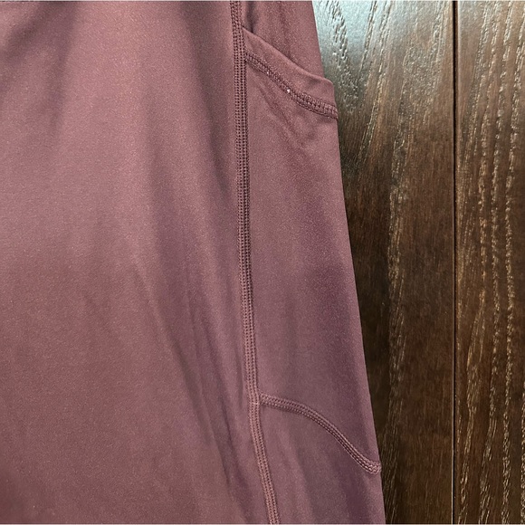 Zyia Crop Leggings - Picture 5 of 6